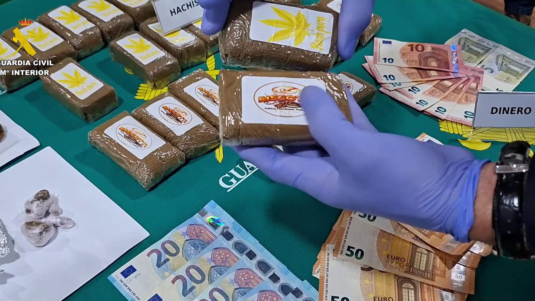 Imagen de la droga intervenida.