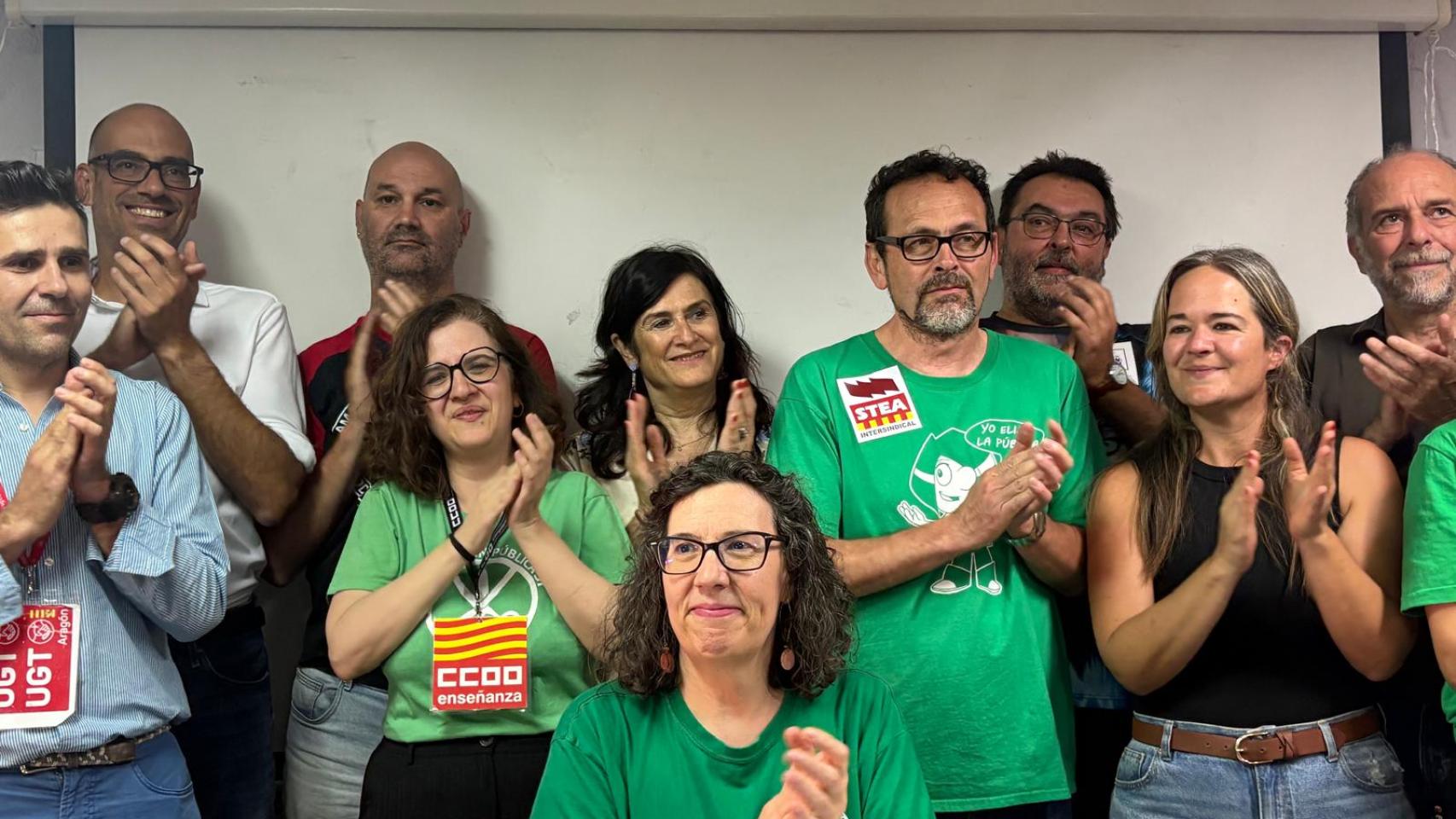 Aplausos de las 17 entidades que han conseguido paralizar la concertación del bachillerato en Aragón