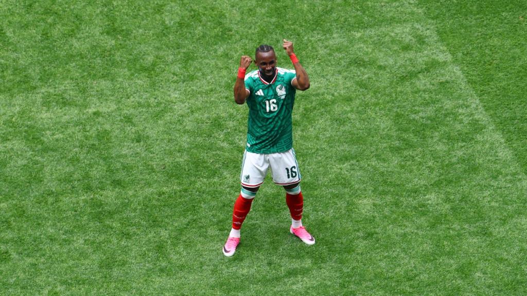 Quiñones celebra su gol ante Sudáfrica.