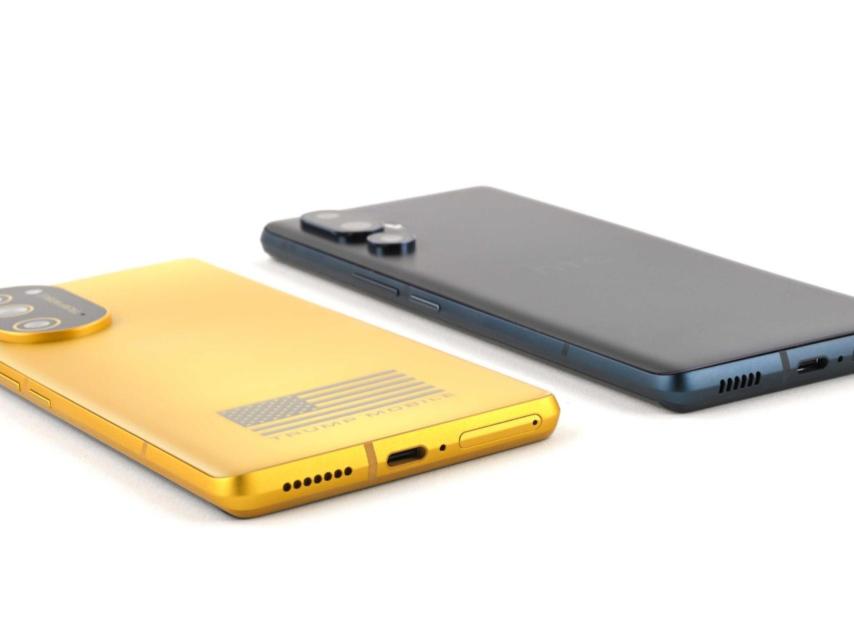 Trump Mobile T1 (izq) y HTC U24 Pro (der)