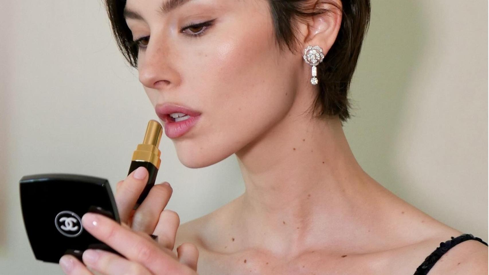 Gracie Abrams apostó por esta estética en la pasada gala de los Oscars. Su manicura corrió a cargo de Betina Goldstein. 