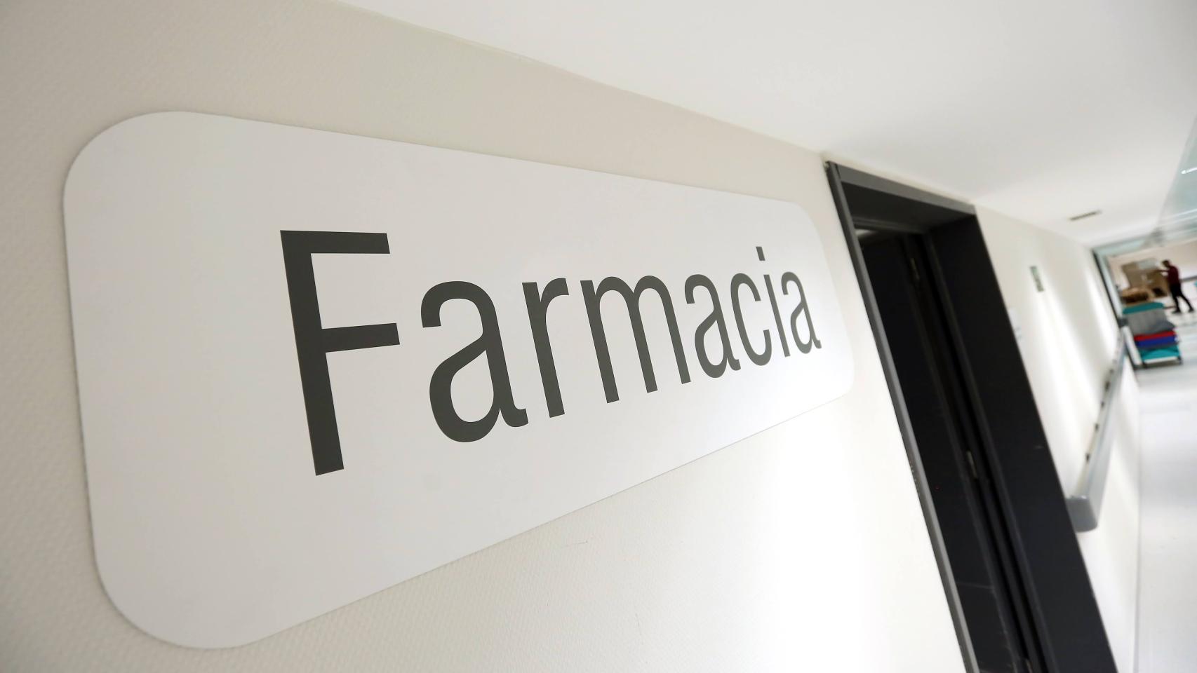 Un rótulo de farmacia en el Hospital Universitario de Toledo.
