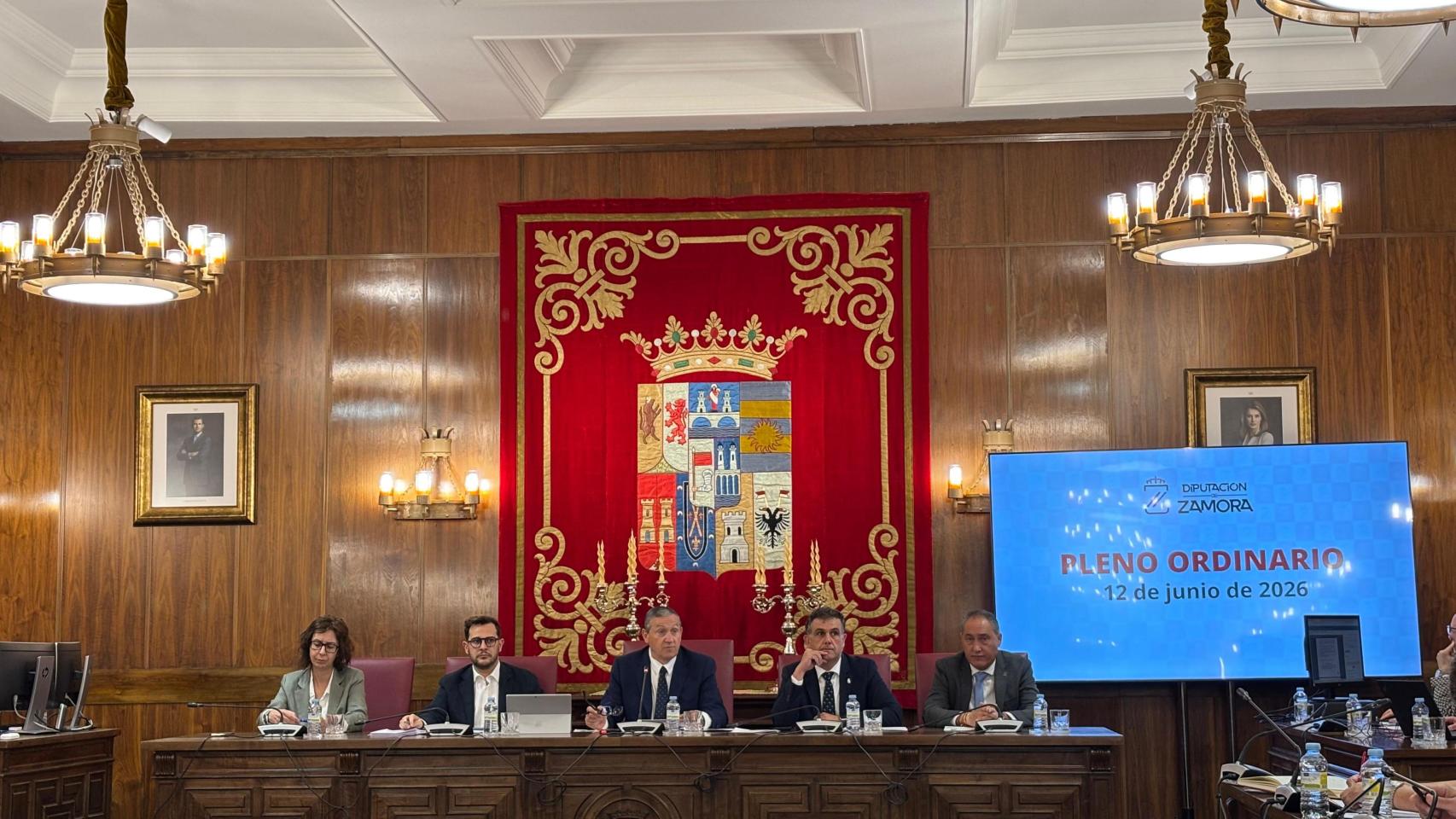 Javier Faúndez preside el pleno de la Diputación de Zamora de este mes de junio.