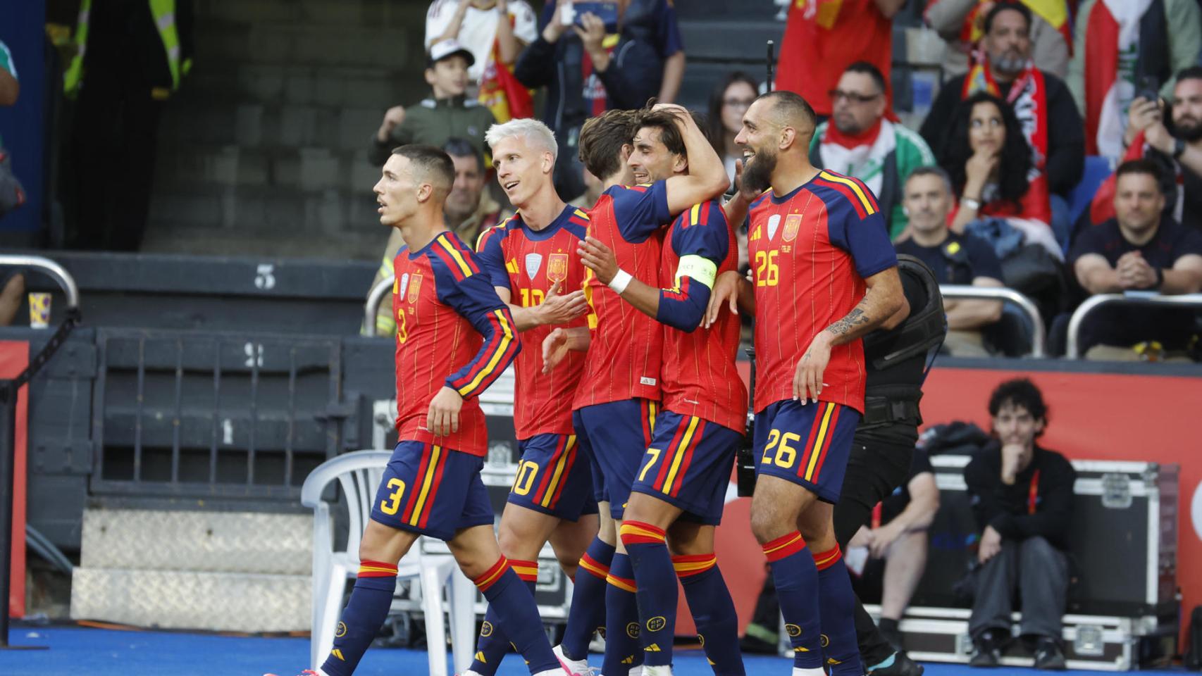 Jugadores de la Selección celebrando en el amistoso contra Irak.