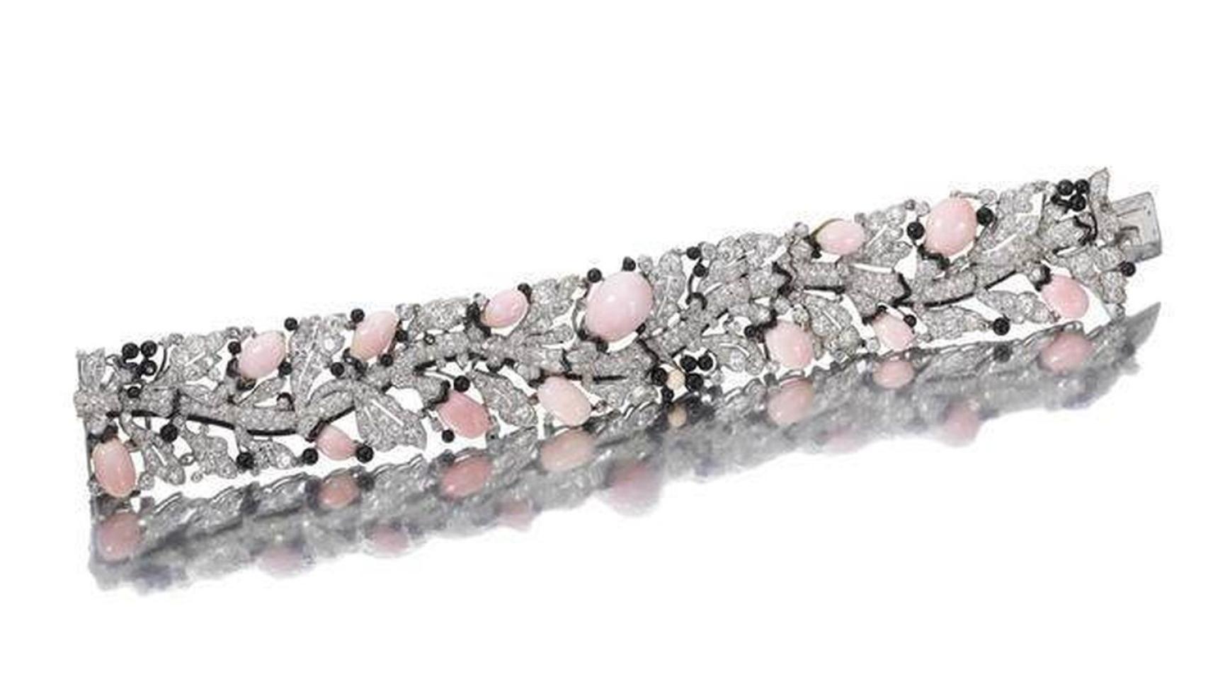 El brazalete de la reina Victoria Eugenia que se subastó en 2012 y ahora ha aparecido en una exposición de Cartier en Melbourne.