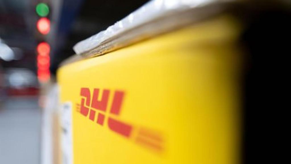 DHL es la empresa que opera el centro de L'Oréal en Quer.