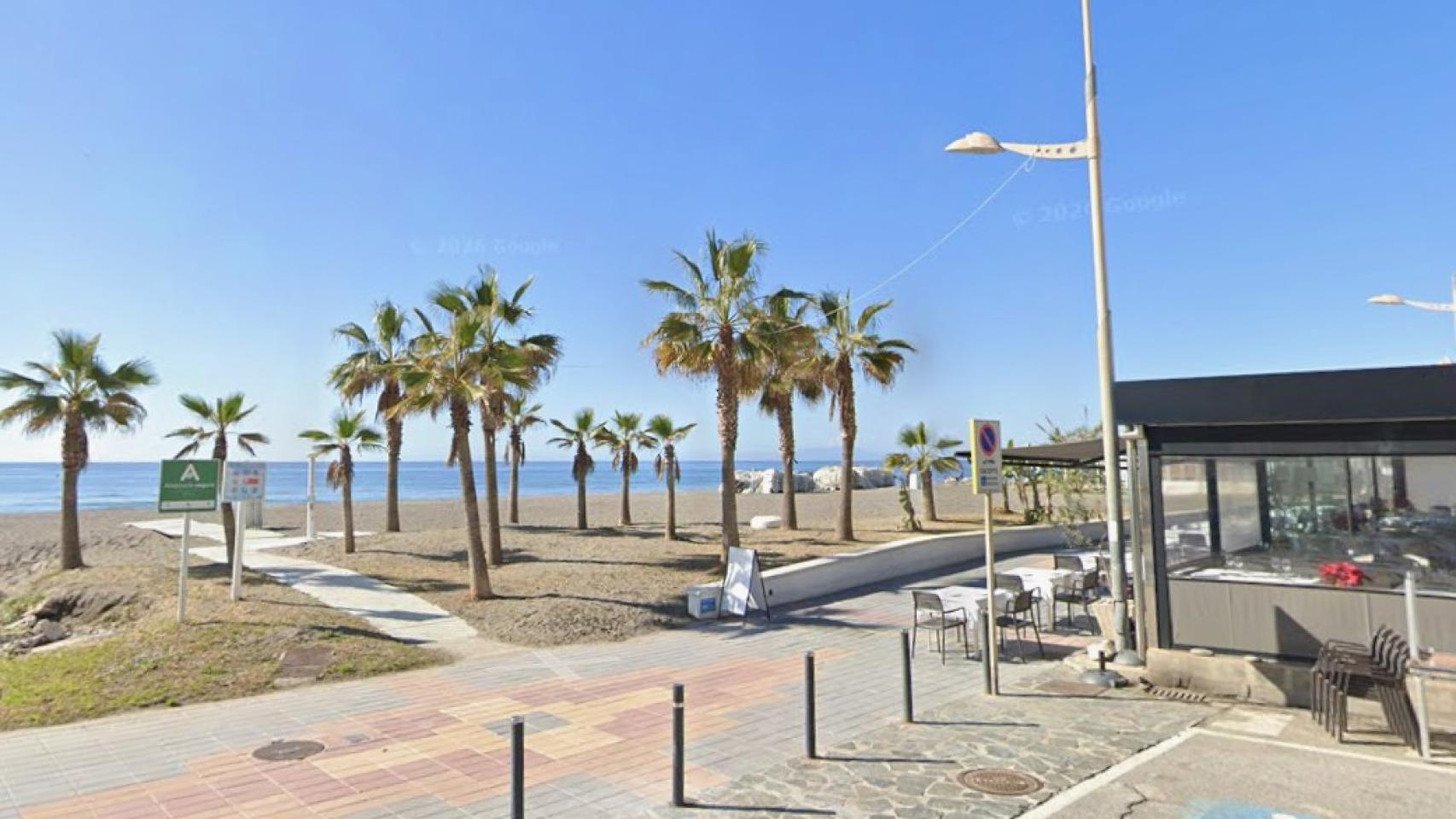 La playa La Lindes de Torrox.