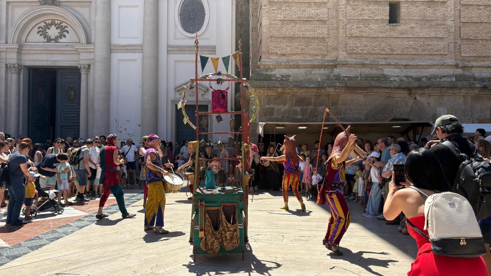 Una actividad para niños en el Mercado de las Tres Culturas en Zaragoza 