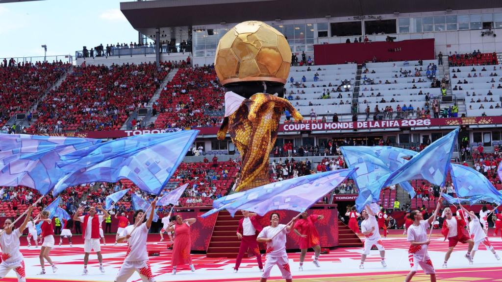 Ceremonia de apertura del Mundial en Canadá (12 de junio) con gradas vacías al fondo.
