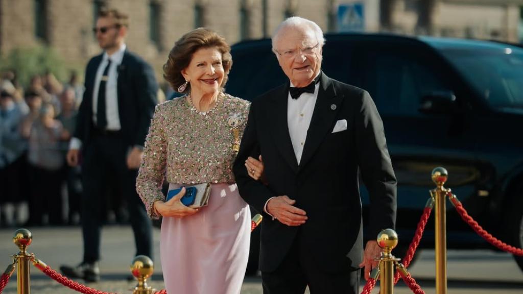 Los reyes Carlos Gustavo y Silvia de Suecia, este sábado 13 de junio, en Estocolmo, en la celebración de sus bodas de oro.