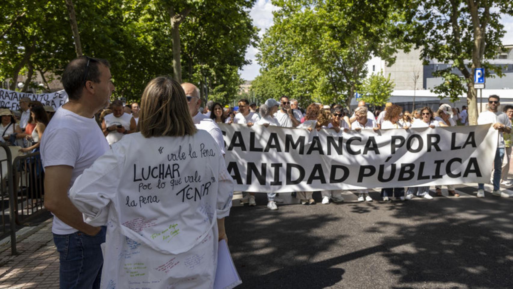 La Plataforma de Salamanca para la defensa de la sanidad pública convoca una Marea Blanca para exigir mejoras.jpg