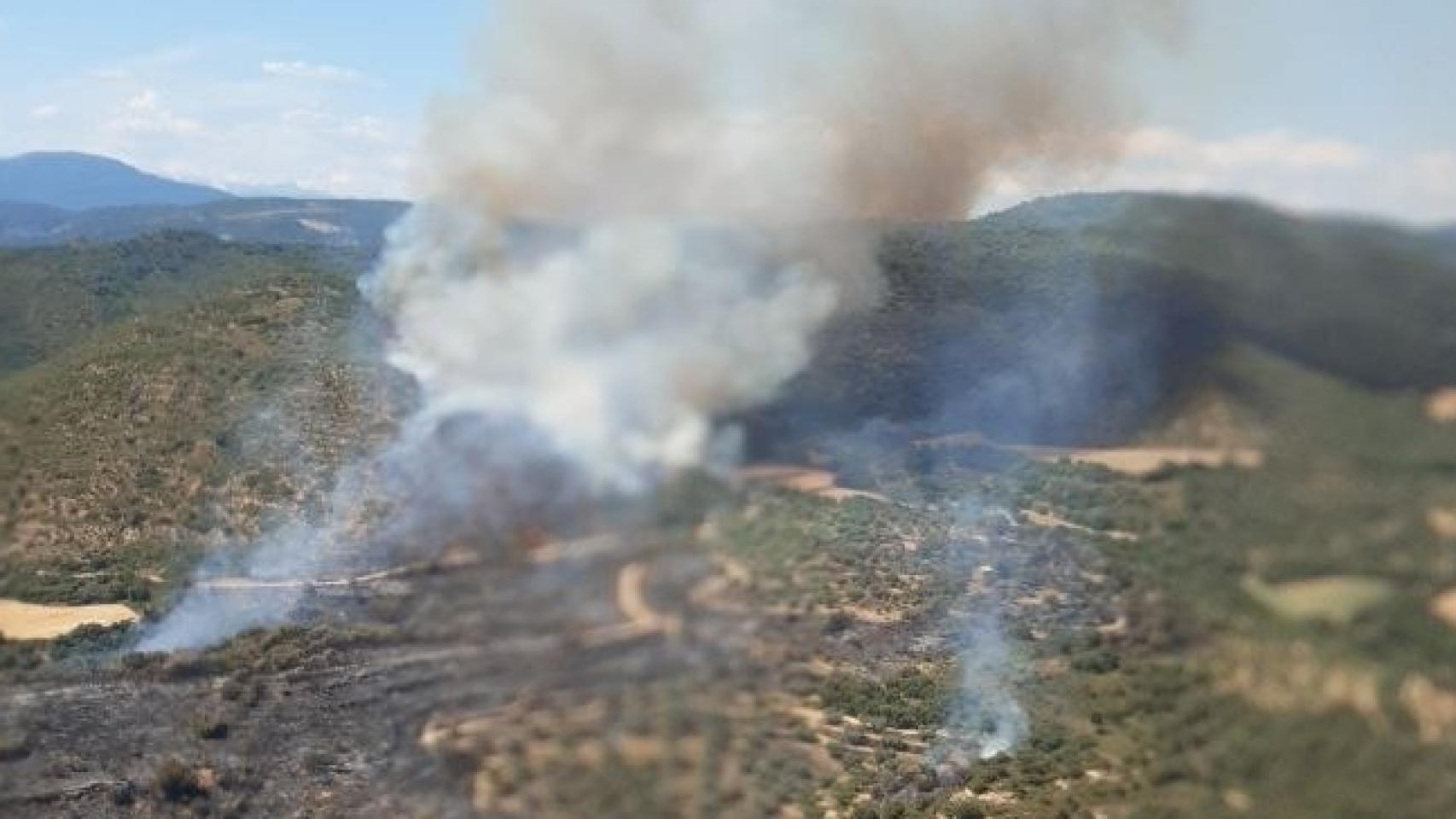 Incendio agrícola declarado en Hoz y Costean