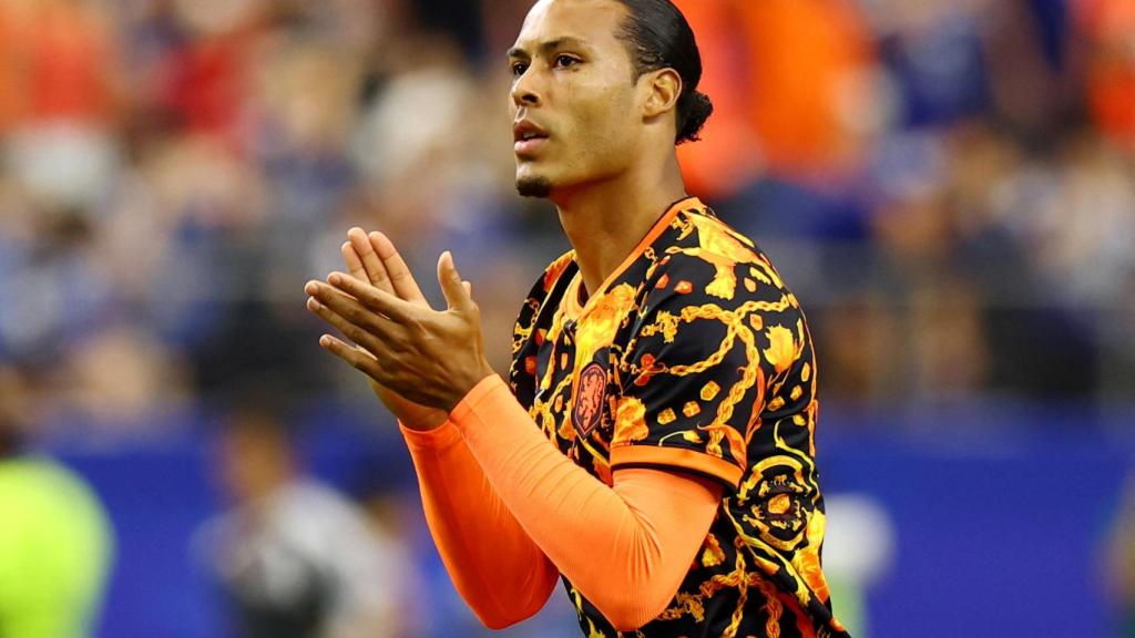 Virgil van Dijk calienta en Holanda - Japón.