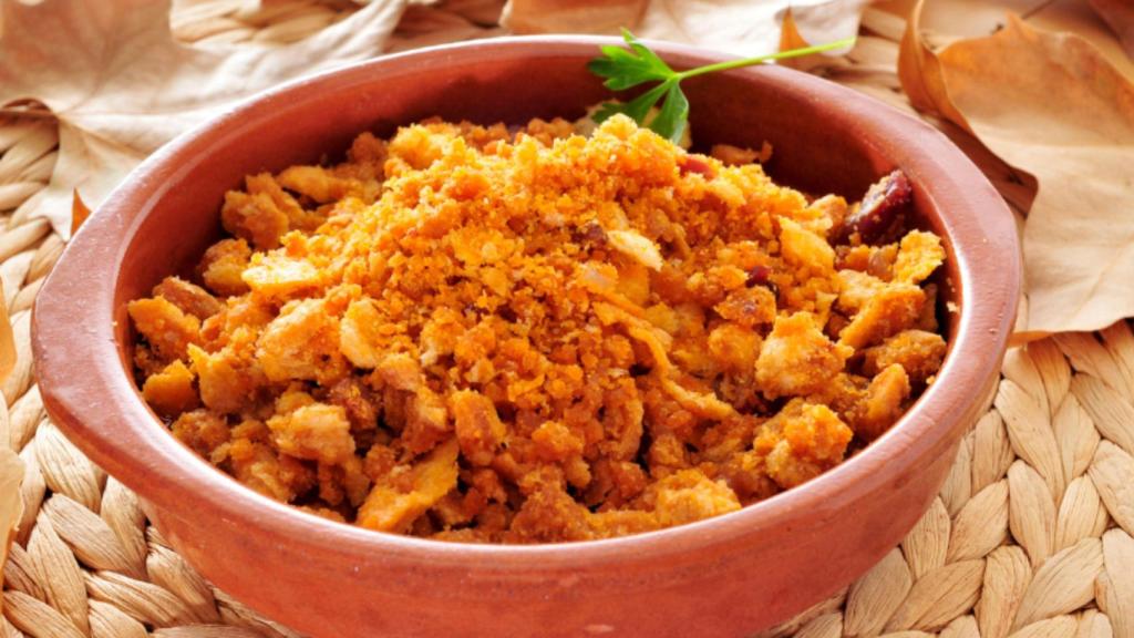 Plato de migas aragonesas