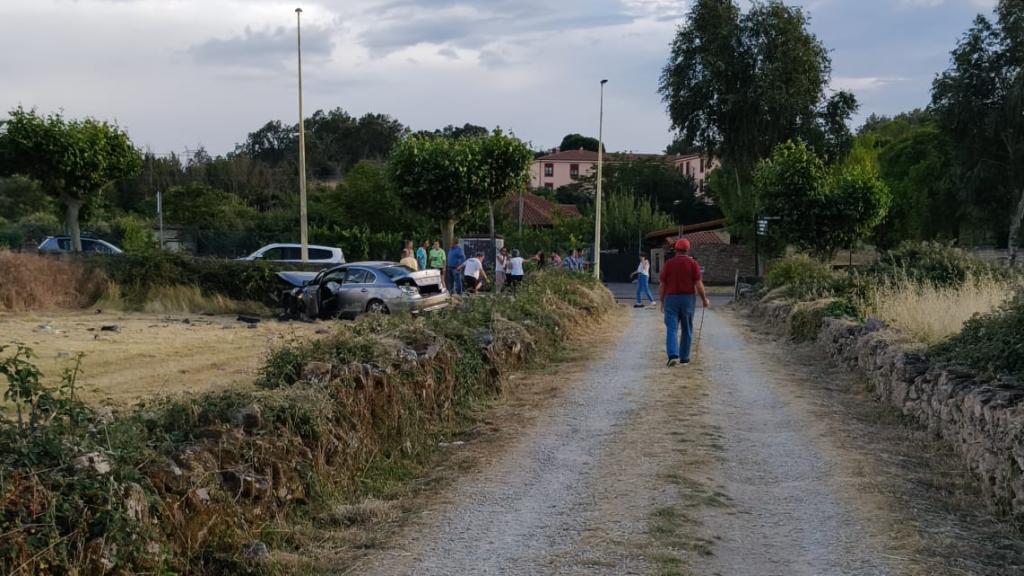 Imagen del vehículo tras el impacto.