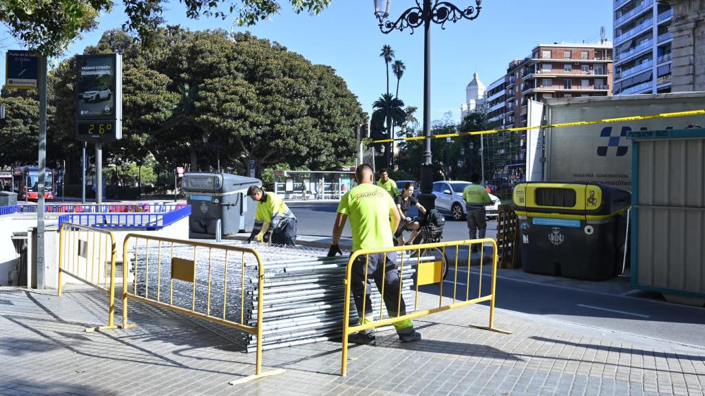 Obras en la calle Colón de Valencia. EE