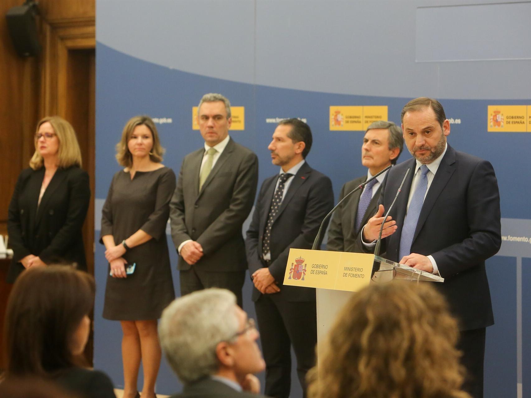 El ministro de Fomento, José Luis Ábalos, durante la presentación de los PGE.