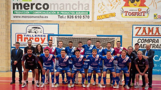 Foto oficial del Quesos El Hidalgo Manzanares FS esta temporada.