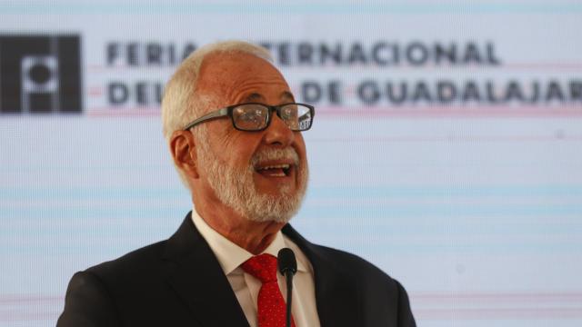 Imagen del pasado abril de 2023 del entonces presidente de la FIL de Guadalajara, Raúl Padilla López. Foto: Francisco Guasco (EFE)
