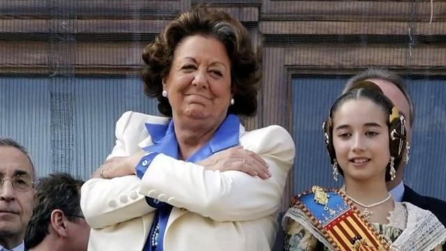 Rita Barberá, durante sus últimas fallas como alcaldesa de Valencia. Efe
