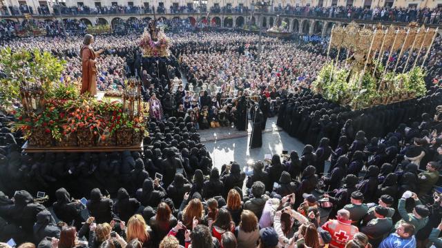 Imagen de una procesión en la Semana Santa de León