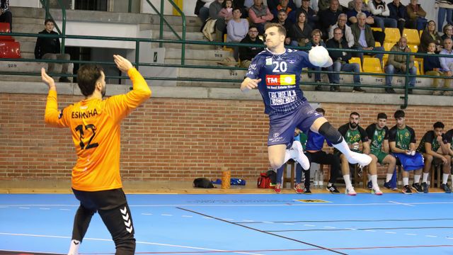 El Benidorm Fest empuja al balonmano a ir a la ciudad de Alicante por un día.
