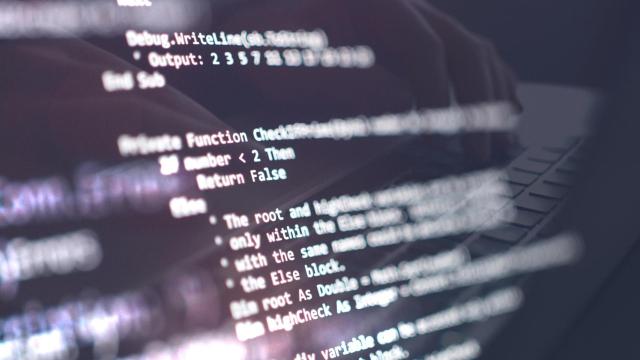 La UNESCO y la UCL plantean usar modelos más pequeños y usar la técnica de cuantificación para reducir el consumo energético de la inteligencia artificial generativa.