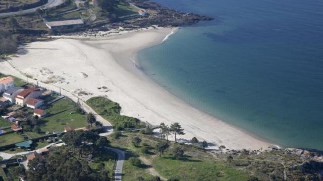 Playa de As Gaviotas, en O Porto do son.