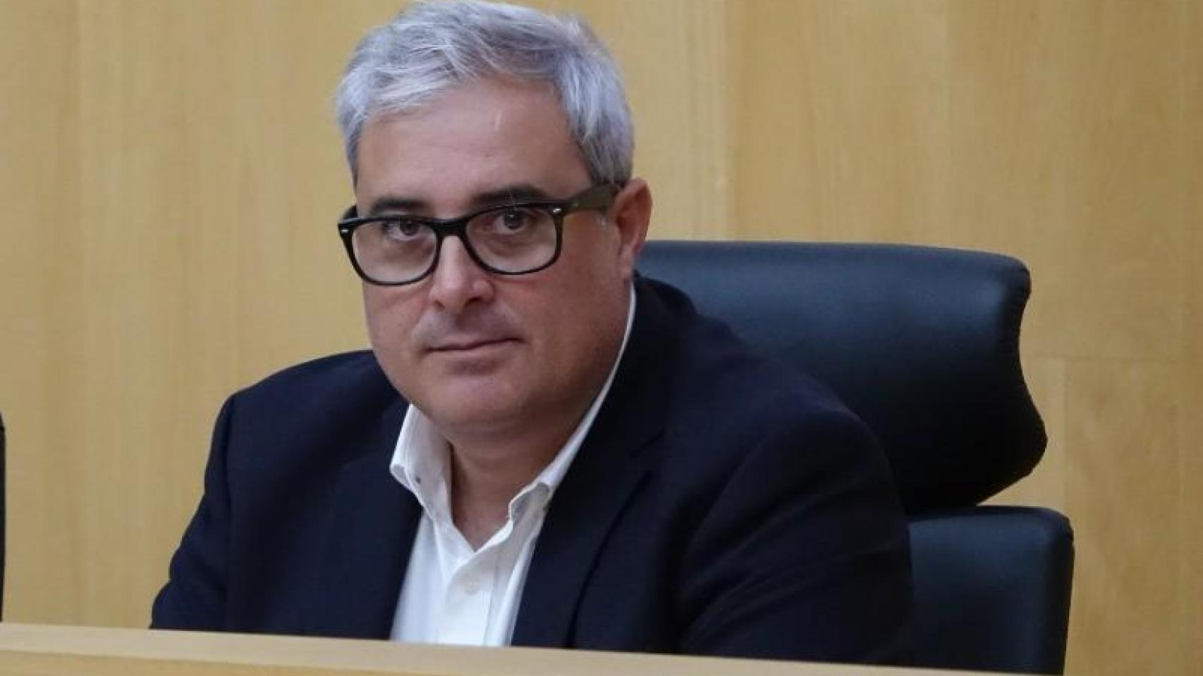 Antonio Navarro es secretario general del PSOE en Torremolinos, concejal y diputado provincial.