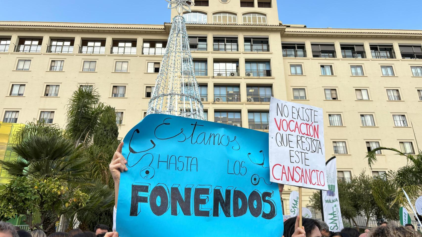 Una de las pancartas de la huelga de médicos en Málaga.