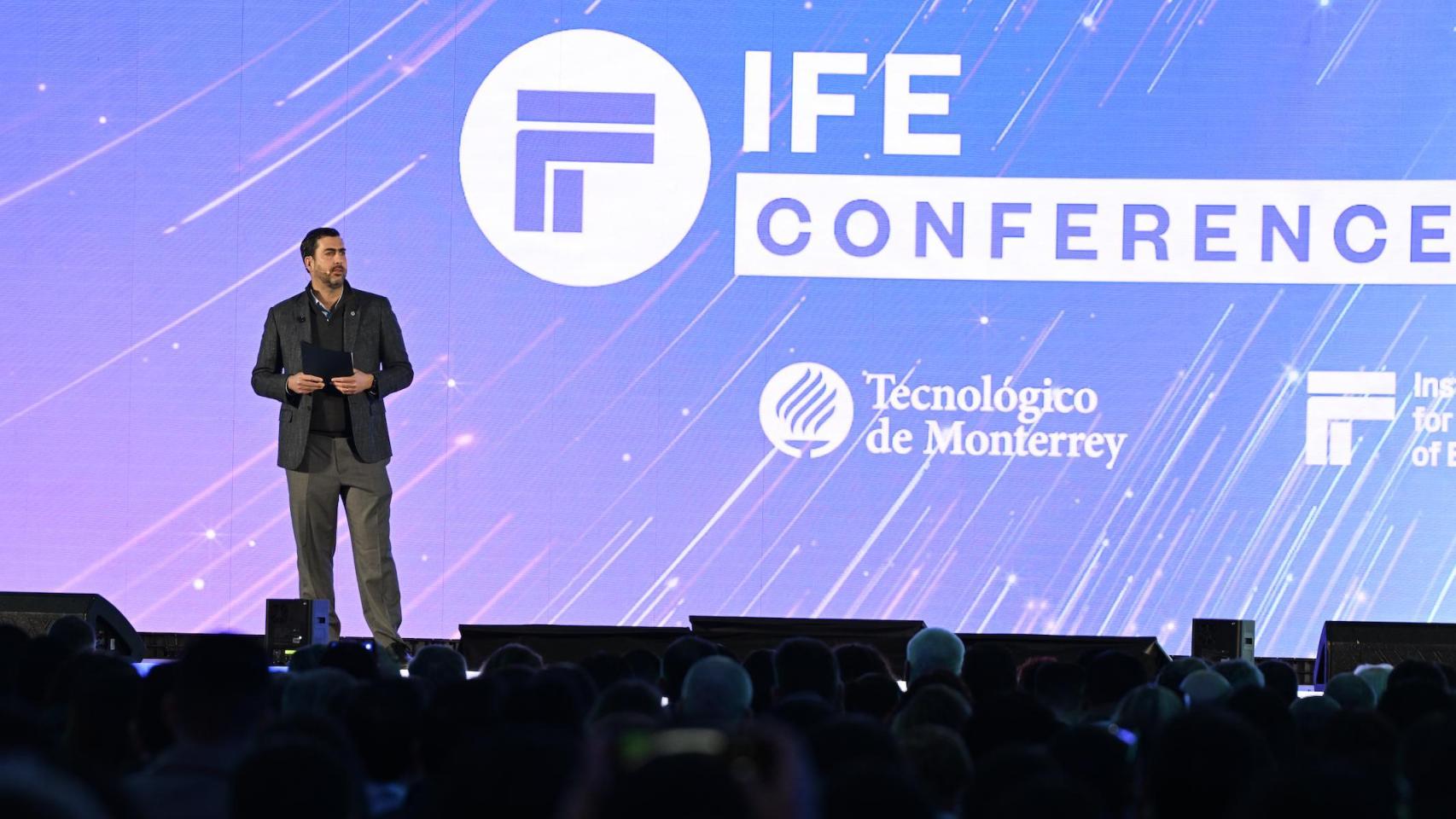 Juan Pablo Murra, rector del Tecnológico de Monterrey, en la inauguración del congreso.