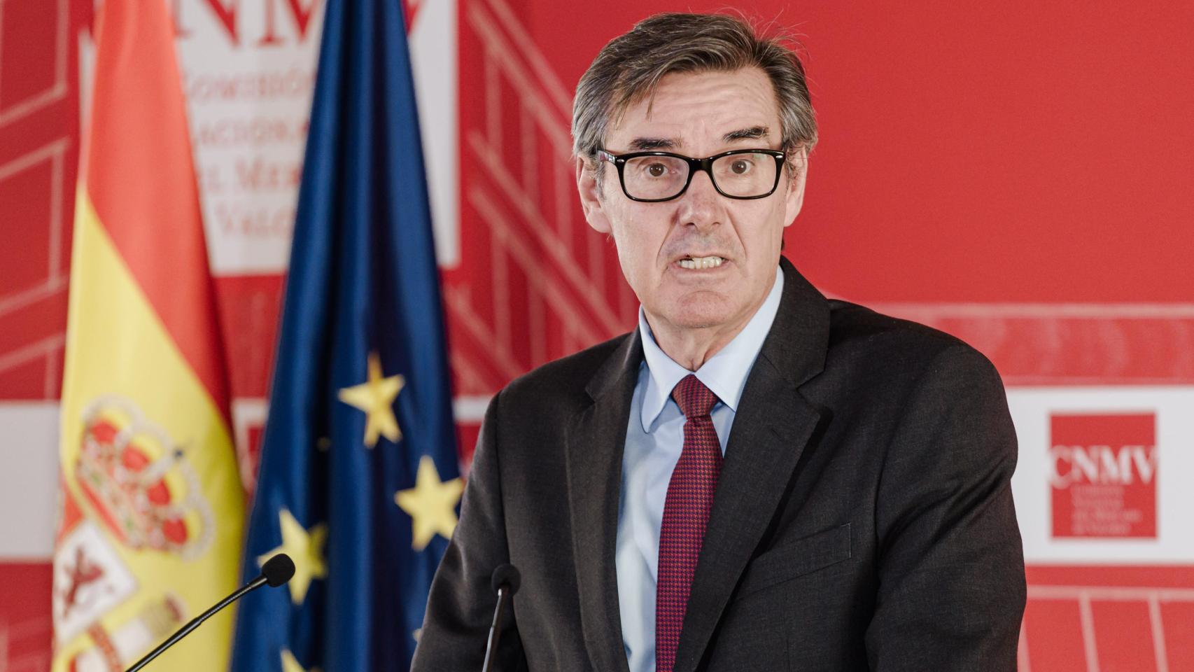 El presidente de la CNMV, Carlos San Basilio, interviene durante la presentación del plan de actividades para 2025.