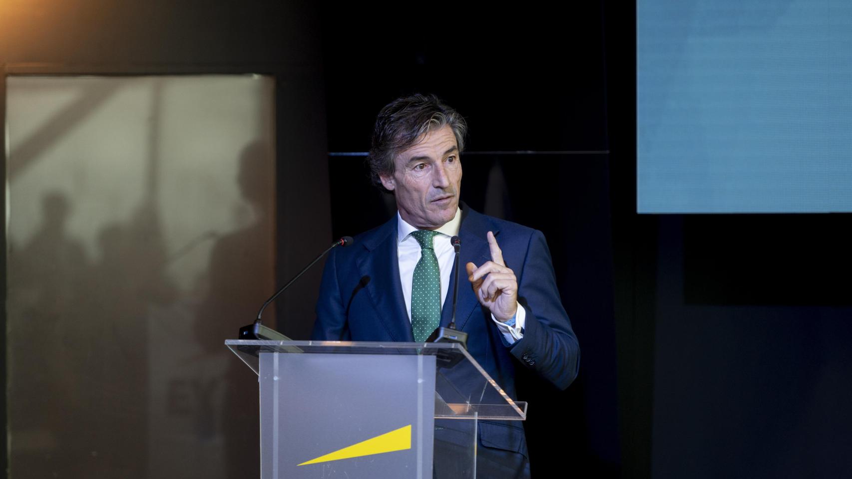 Federico Linares.