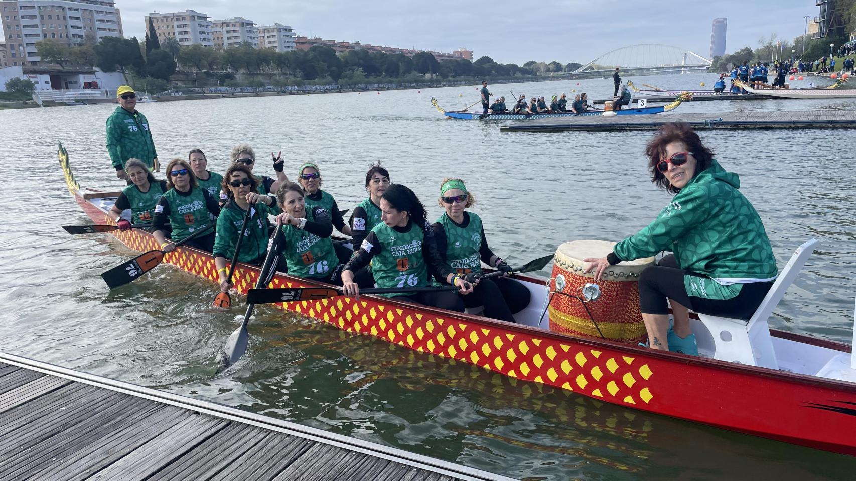 El Club Actividades Náuticas de Zamora en el río Guadalquivir de Sevilla