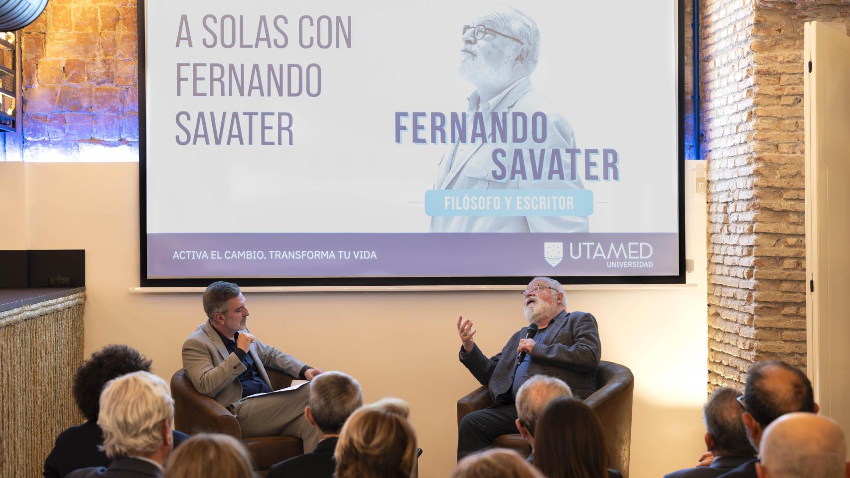 Fernando Savater durante su intervención en el Ágora UTAMED.