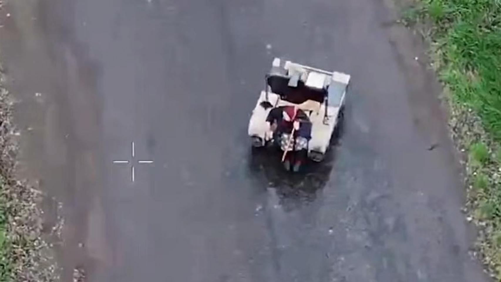 Una mujer de 77 años rescatada de la primera línea de la guerra por un dron terrestre
