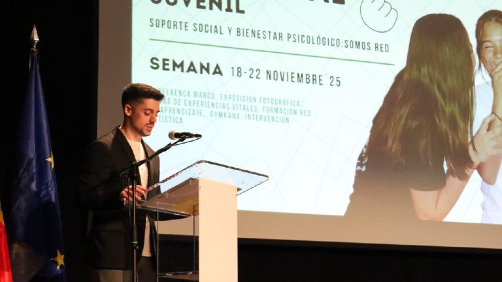 El concejal Miguel Fuentes, en la inauguración de las Jornadas de Bienestar Emocional Juvenil.