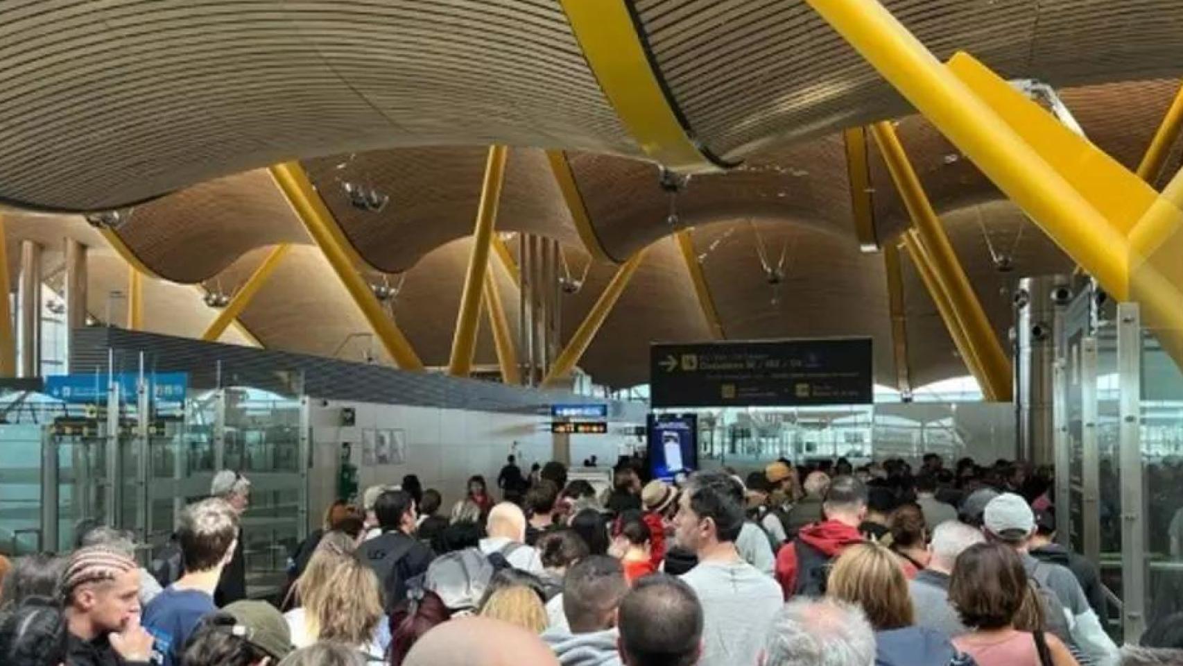 La T4 del aeropuerto de Barajas, principal puente de conexión con América Latina.