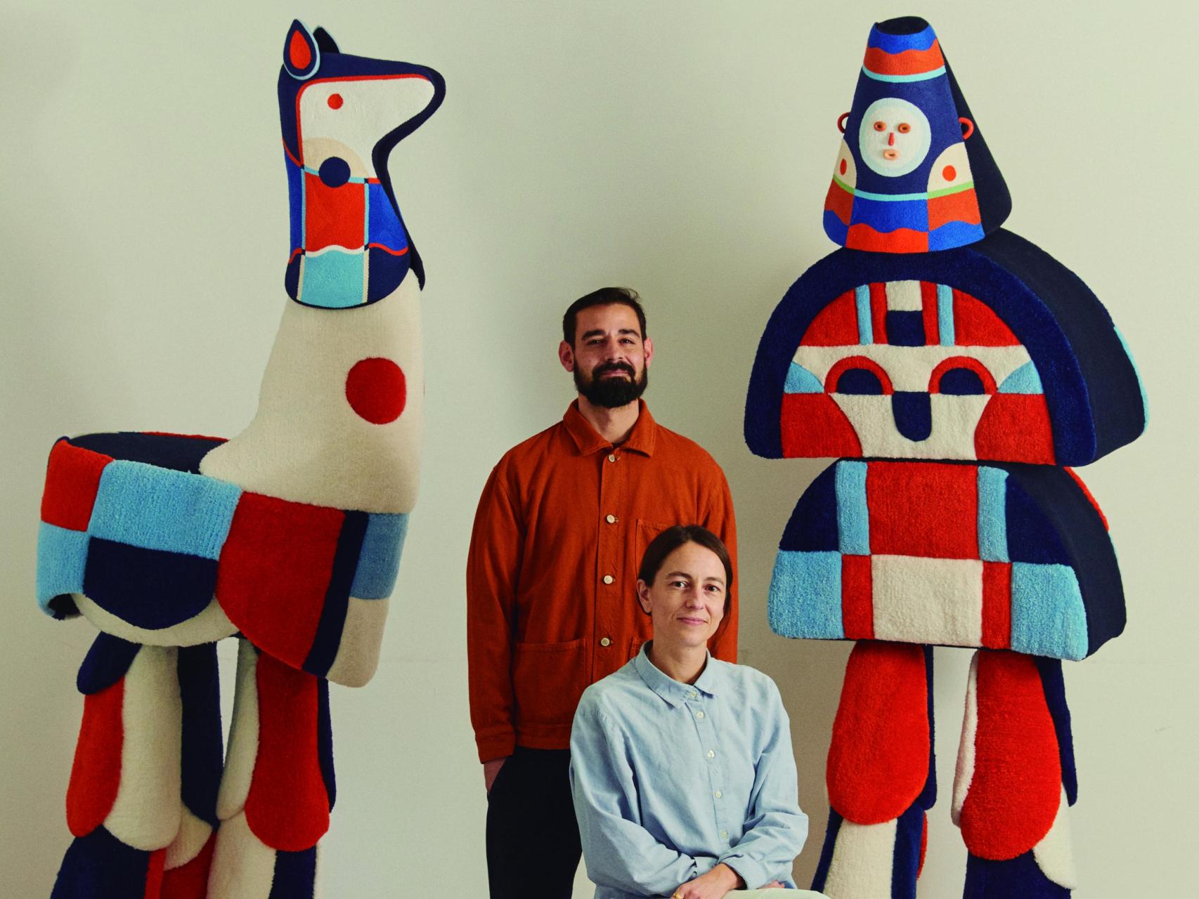 El dúo artístico Twee Muizen en un posado para Hermès.