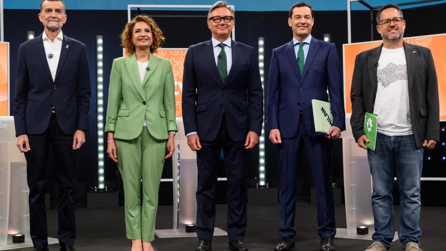 Los candidatos, antes del debate.