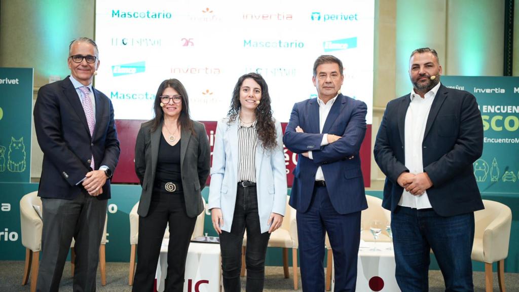 Jesús Tello García, Alejandra González Sánchez, Inés Sánchez-Manjavacas, Augusto Macías y Javier Ramírez.