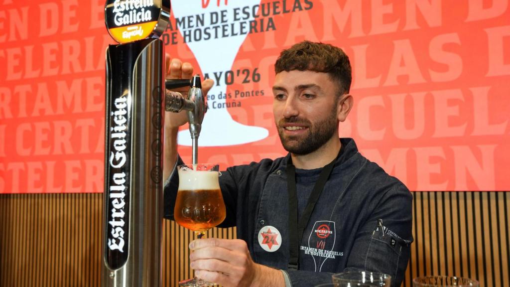 Alejo Fuenteseca, ganador de la séptima edición del Certamen de Servicio de Cerveza Estrella Galicia