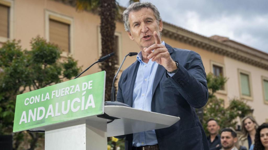 Feijóo en su mitin en Guadix este miércoles.