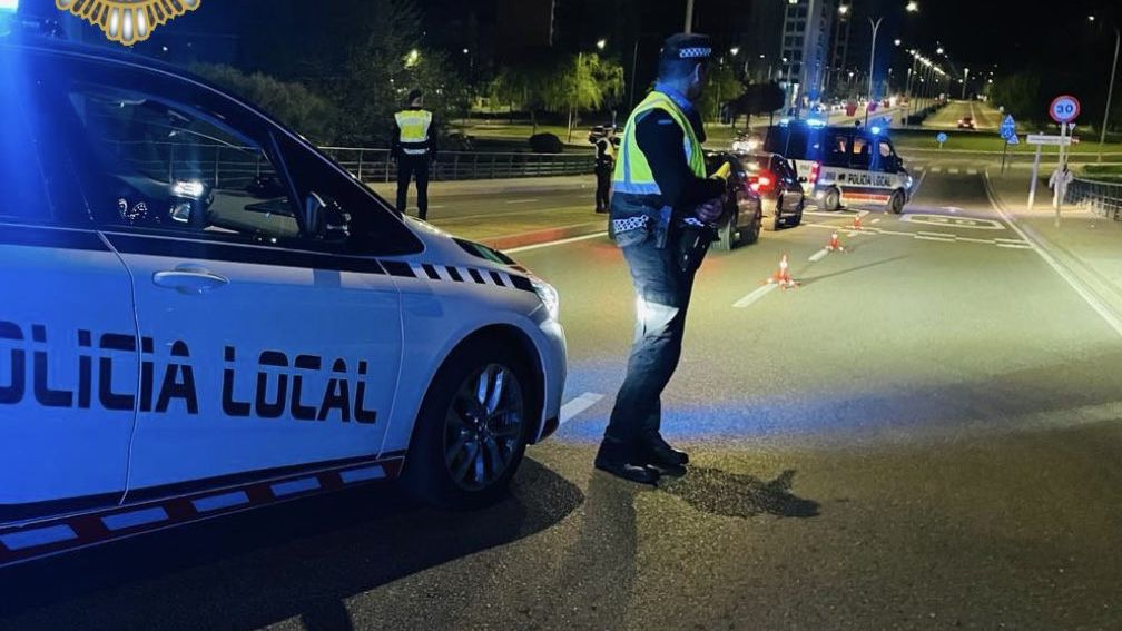 Un vehículo de la Policía Local de León