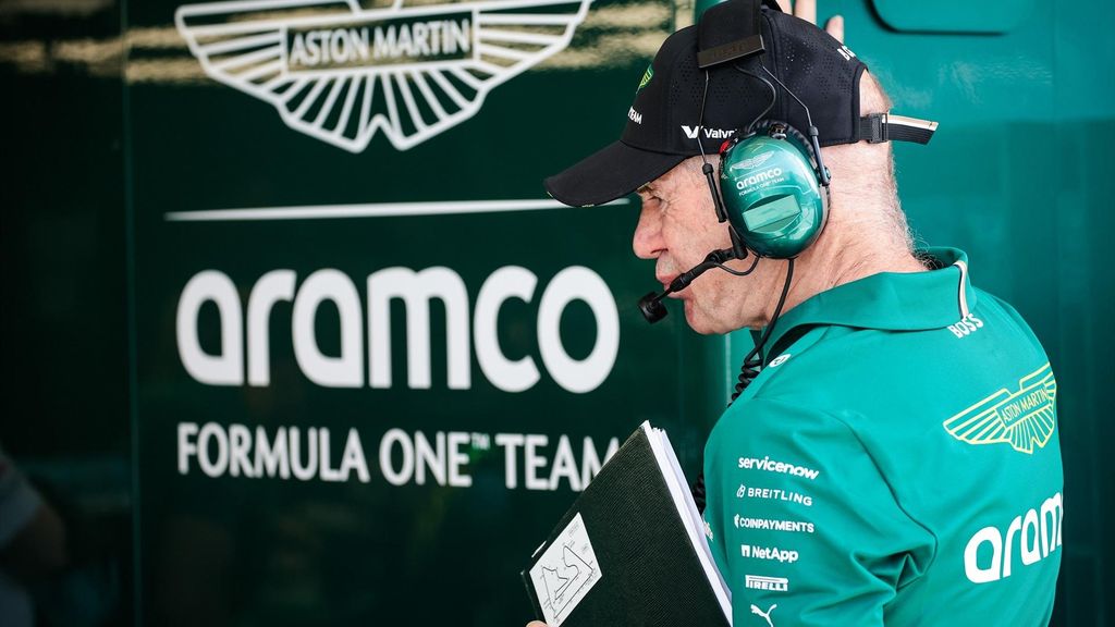 Adrian Newey, en el stand de Aston Martin F1