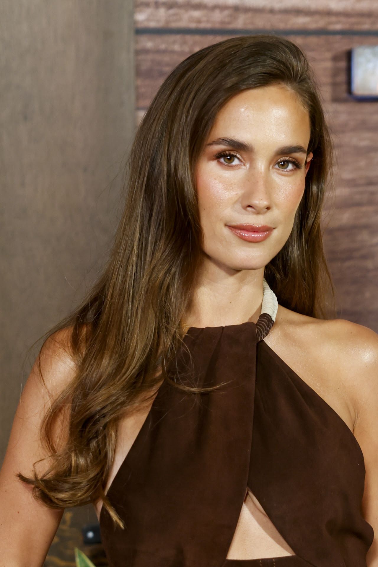 María Pombo con melean natural con ondas.