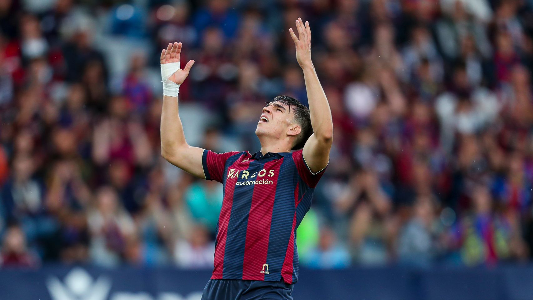 Real Madrid y Levante llegan a un acuerdo para el traspaso del delantero Carlos Espí