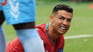 Cristiano Ronaldo lamenta una oportunidad perdida.