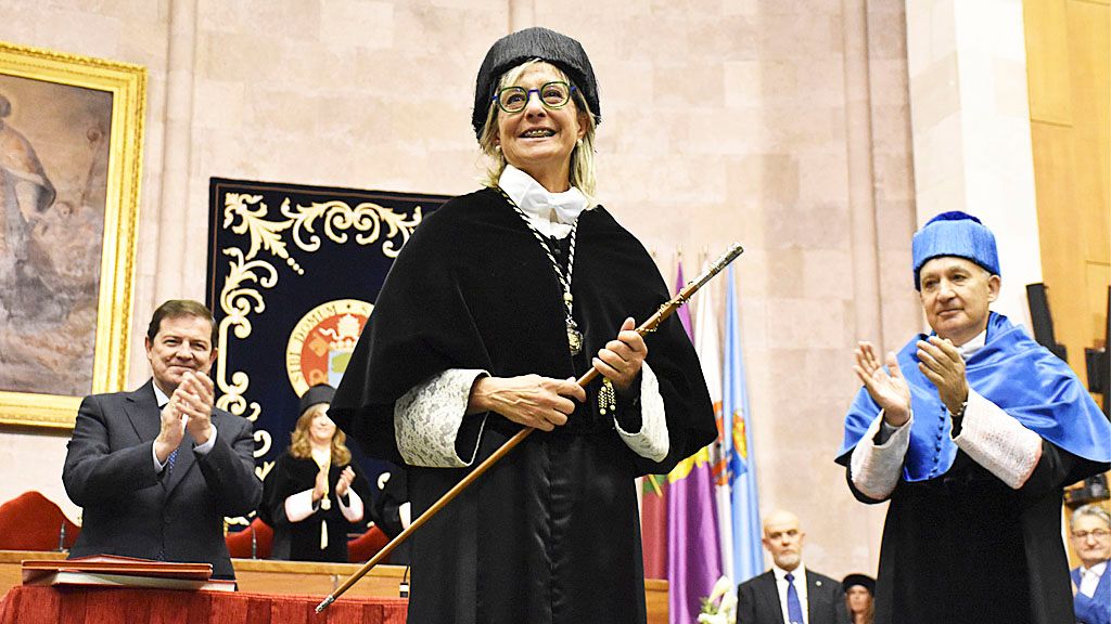 Pilar Garcés toma posesión como nueva rectora de la Universidad de Valladolid