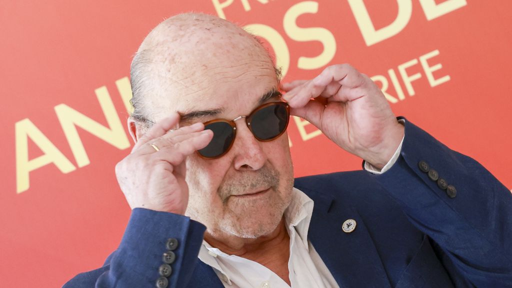 Antonio Resines antes de la rueda de prensa de los Premios Anillos de Oro en Tenerife.
